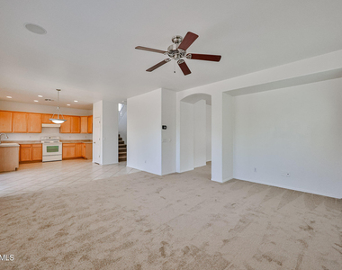 14584 W Watson Lane - Photo Thumbnail 7