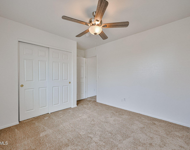 14584 W Watson Lane - Photo Thumbnail 18