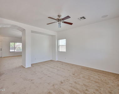 14584 W Watson Lane - Photo Thumbnail 6