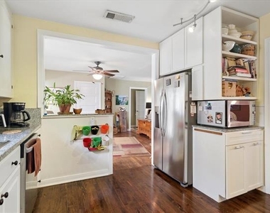 8910 San Fernando Way - Photo Thumbnail 8