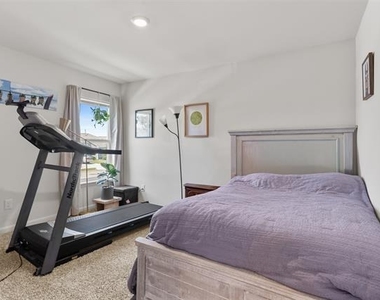 932 American Flyer Boulevard - Photo Thumbnail 19