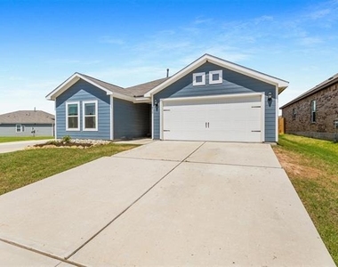 932 American Flyer Boulevard - Photo Thumbnail 1