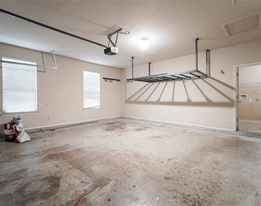 1323 Luverne Drive - Photo Thumbnail 31