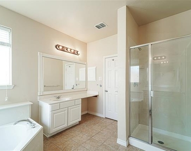 1323 Luverne Drive - Photo Thumbnail 20
