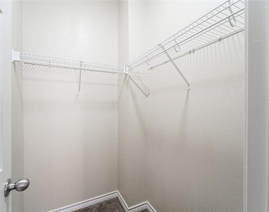 1323 Luverne Drive - Photo Thumbnail 25