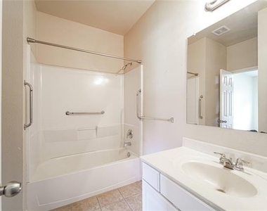 1323 Luverne Drive - Photo Thumbnail 28