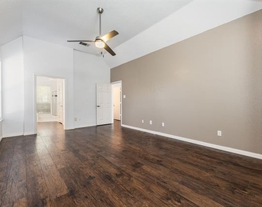 8817 Pocono Drive - Photo Thumbnail 21