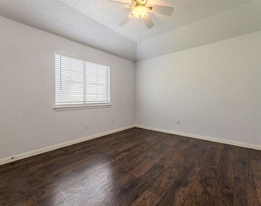 8817 Pocono Drive - Photo Thumbnail 8