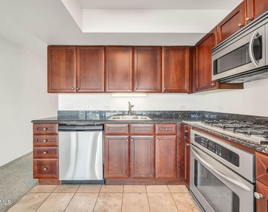 4808 N 24th Street - Photo Thumbnail 7
