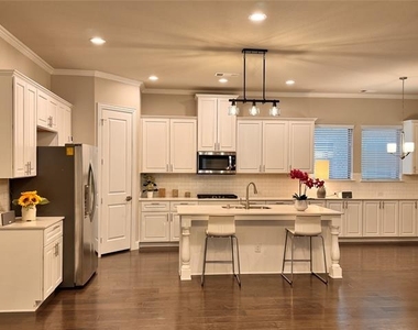 17730 Bottlebrush Drive - Photo Thumbnail 12