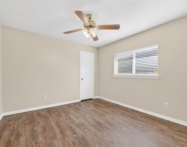 1824 Sacramento Terrace - Photo Thumbnail 5