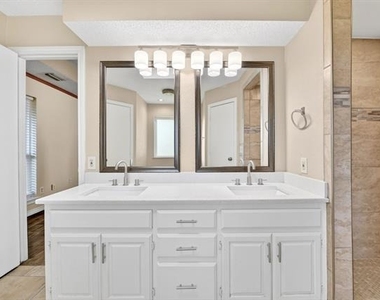 1824 Sacramento Terrace - Photo Thumbnail 13