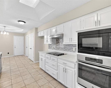 1824 Sacramento Terrace - Photo Thumbnail 34