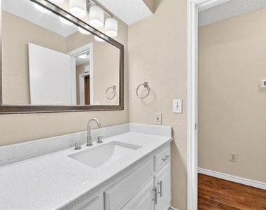 1824 Sacramento Terrace - Photo Thumbnail 19