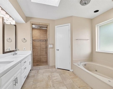 1824 Sacramento Terrace - Photo Thumbnail 12