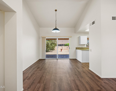 14802 W Greystone Drive - Photo Thumbnail 1