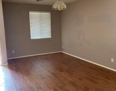 17748 W Desert Bloom Street - Photo Thumbnail 5