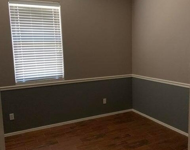 17748 W Desert Bloom Street - Photo Thumbnail 16