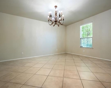 10233 Pyrite Drive - Photo Thumbnail 4