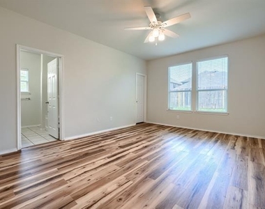 10233 Pyrite Drive - Photo Thumbnail 18