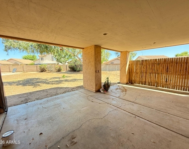 1274 W Sparrow Court - Photo Thumbnail 29