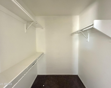 1274 W Sparrow Court - Photo Thumbnail 15