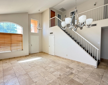 1274 W Sparrow Court - Photo Thumbnail 3