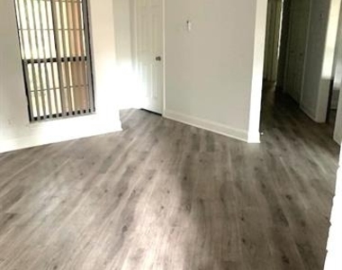 16301 Ledgemont Lane - Photo Thumbnail 14