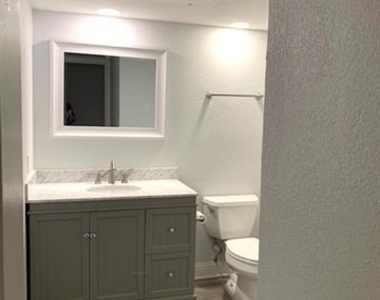 16301 Ledgemont Lane - Photo Thumbnail 6