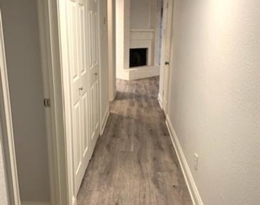 16301 Ledgemont Lane - Photo Thumbnail 13