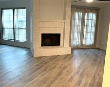16301 Ledgemont Lane - Photo Thumbnail 3