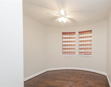 9704 Tanen Drive - Photo Thumbnail 17