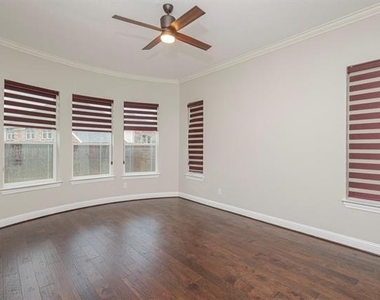 9704 Tanen Drive - Photo Thumbnail 27