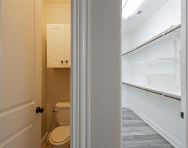 9704 Tanen Drive - Photo Thumbnail 14