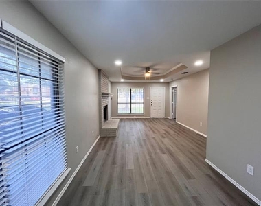 5628 Westchase Drive - Photo Thumbnail 5