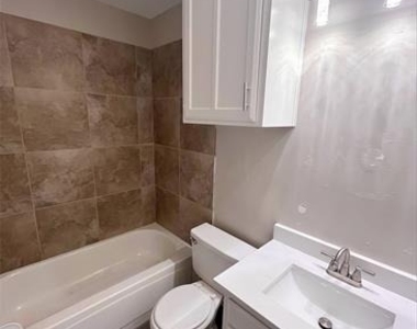 5628 Westchase Drive - Photo Thumbnail 11