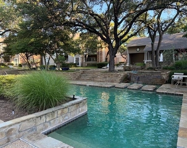 8600 Coppertowne Lane - Photo Thumbnail 11
