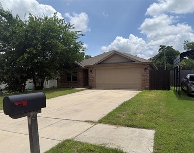 5513 Diaz Avenue - Photo Thumbnail 1