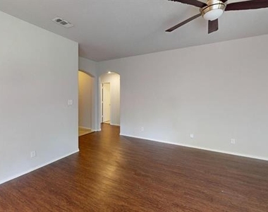 5513 Diaz Avenue - Photo Thumbnail 6