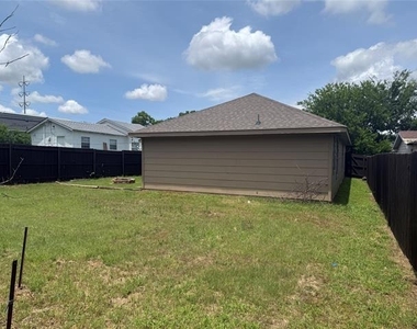 5513 Diaz Avenue - Photo Thumbnail 22