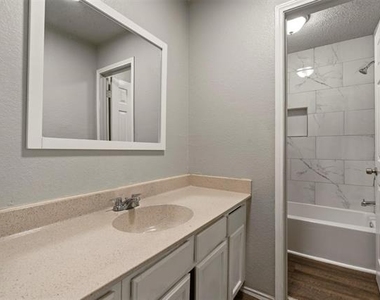 143 Allencrest Drive - Photo Thumbnail 13