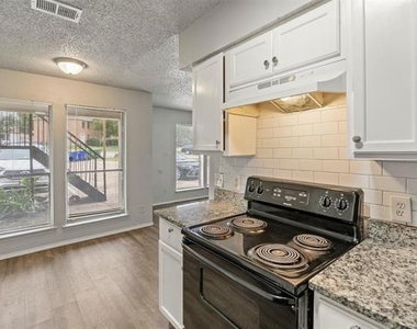 143 Allencrest Drive - Photo Thumbnail 10