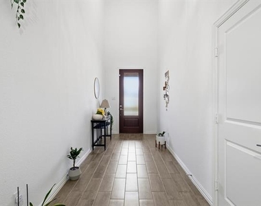 8309 Gray Squirrel Lane - Photo Thumbnail 4