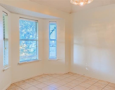 1019 Telluride Drive - Photo Thumbnail 6