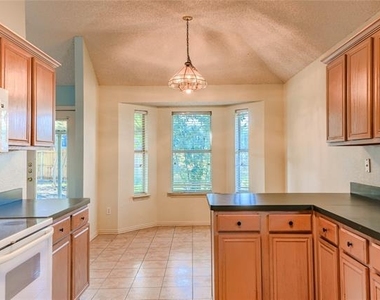 1019 Telluride Drive - Photo Thumbnail 7