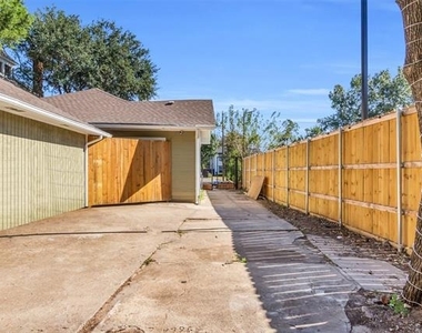 4121 Junius Street - Photo Thumbnail 3