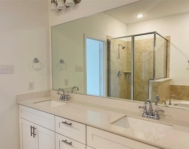 8024 Foraker Street - Photo Thumbnail 17