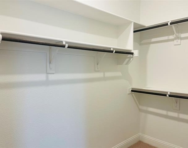 8024 Foraker Street - Photo Thumbnail 18