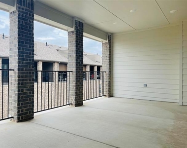 8024 Foraker Street - Photo Thumbnail 28