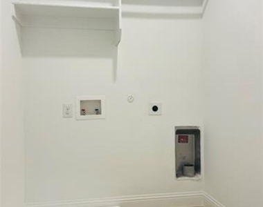 8024 Foraker Street - Photo Thumbnail 20